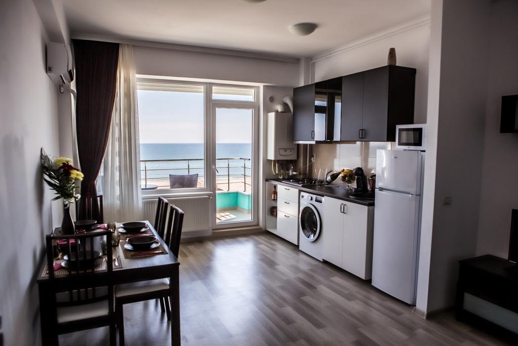 Oasis By The Sea - Summerland Apartment Mamaia Luaran gambar