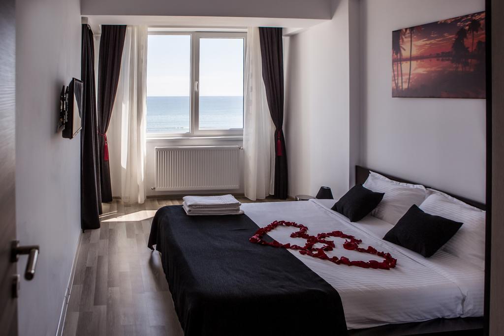 Oasis By The Sea - Summerland Apartment Mamaia Luaran gambar