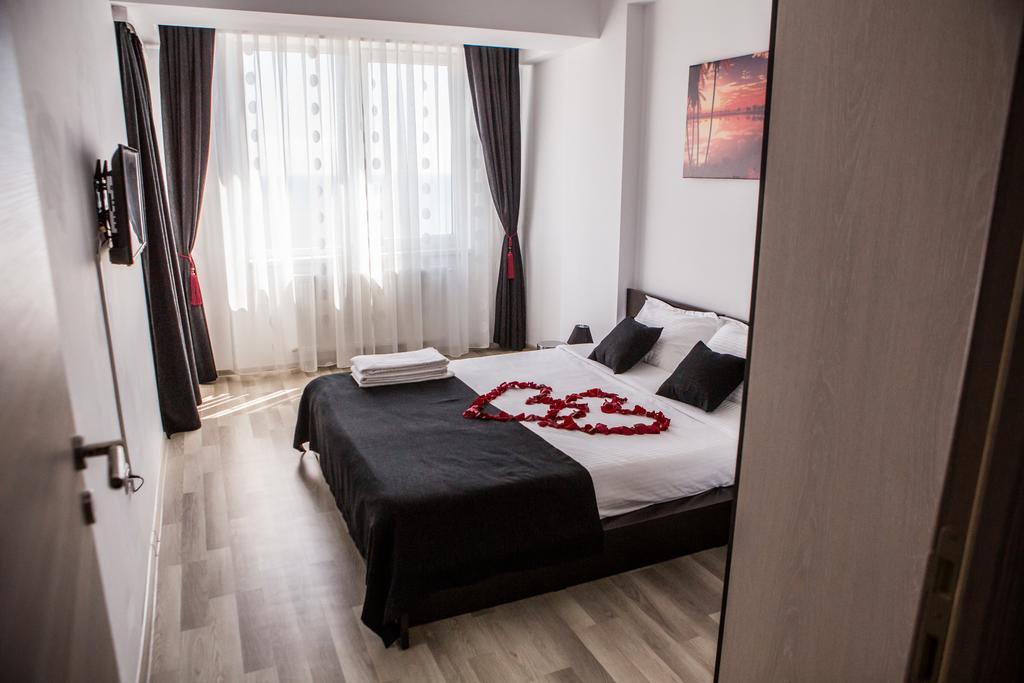 Oasis By The Sea - Summerland Apartment Mamaia Luaran gambar